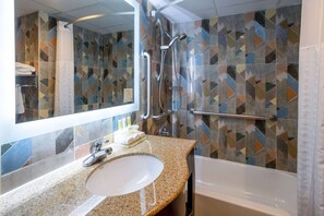 Accessible bathroom - Days Hotel by Wyndham North Bergen /NYC Area (North Bergen)