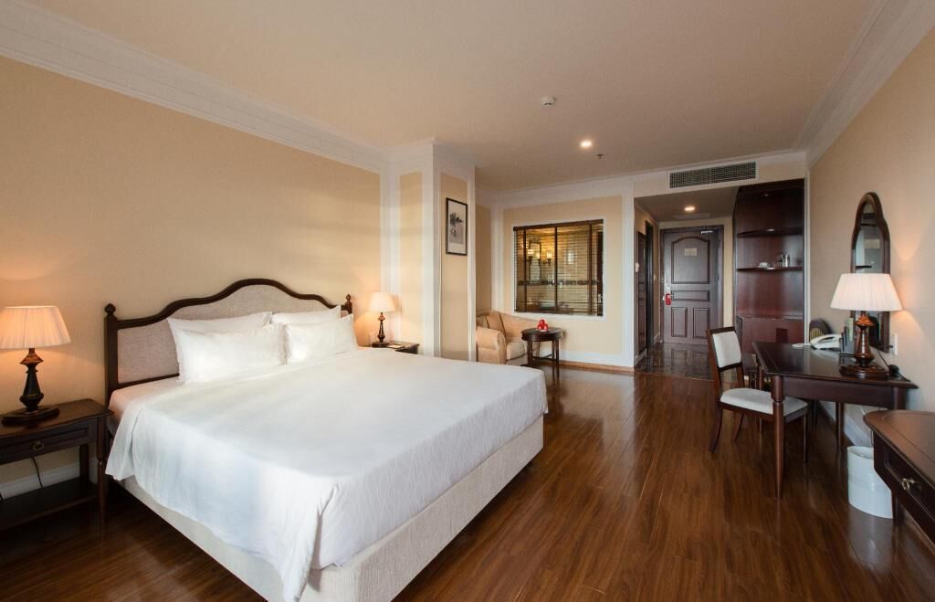 1 bedroom, premium bedding, minibar, in-room safe