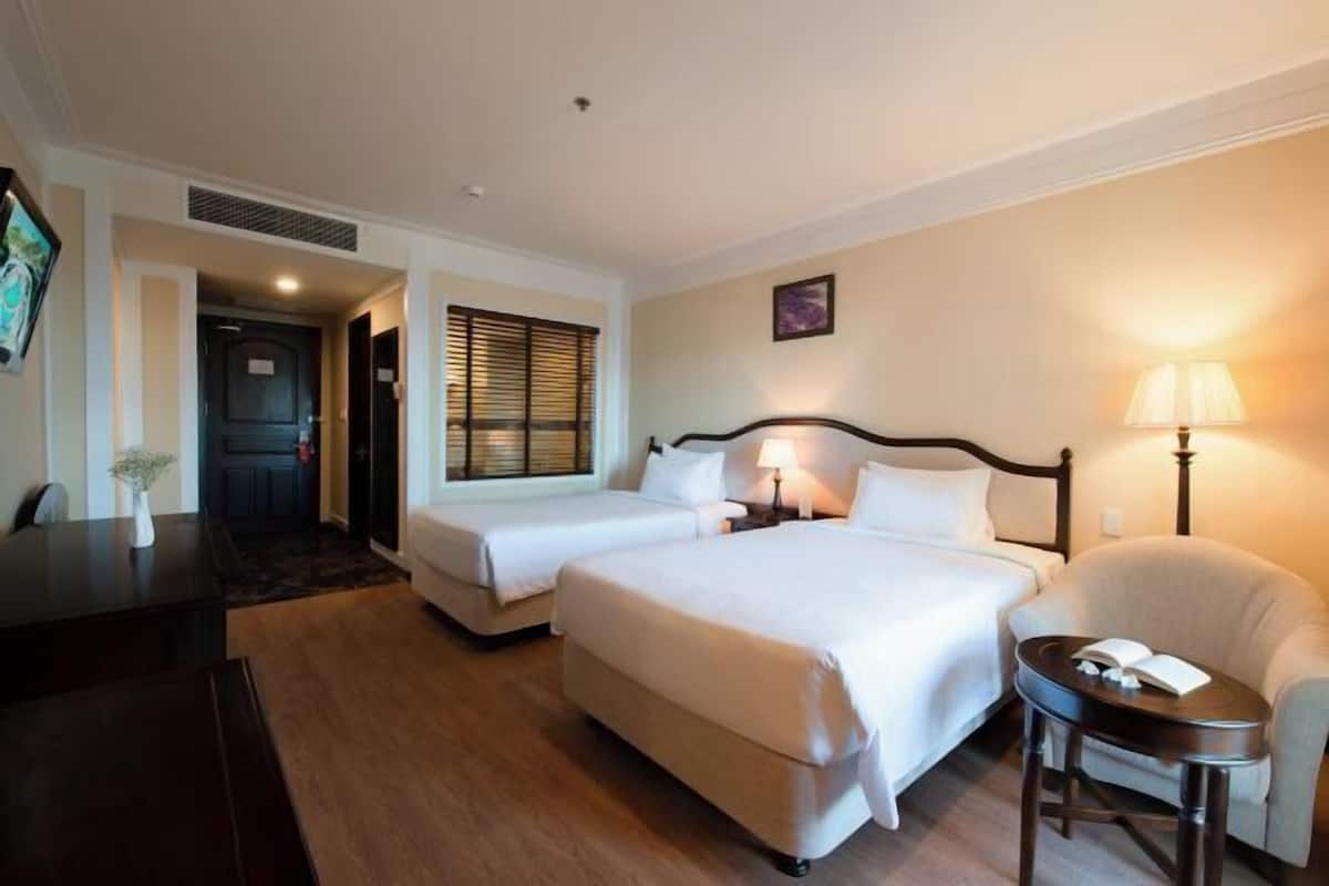 1 bedroom, premium bedding, minibar, in-room safe