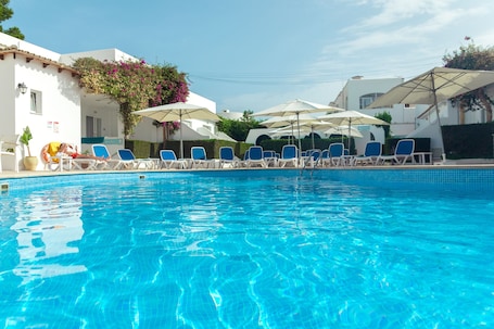 Exterior. Hotel d´Or