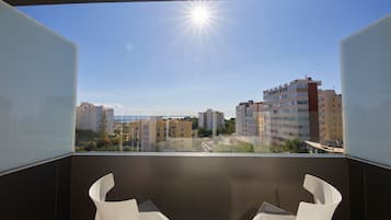 Premium tweepersoonskamer, uitzicht op zee | Uitzicht vanaf balkon
