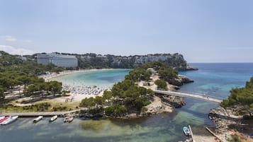 Quarto panorâmico | Frigobar, cofres nos quartos, escrivaninha