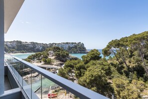 Chambre Double Premium, vue partielle sur la mer