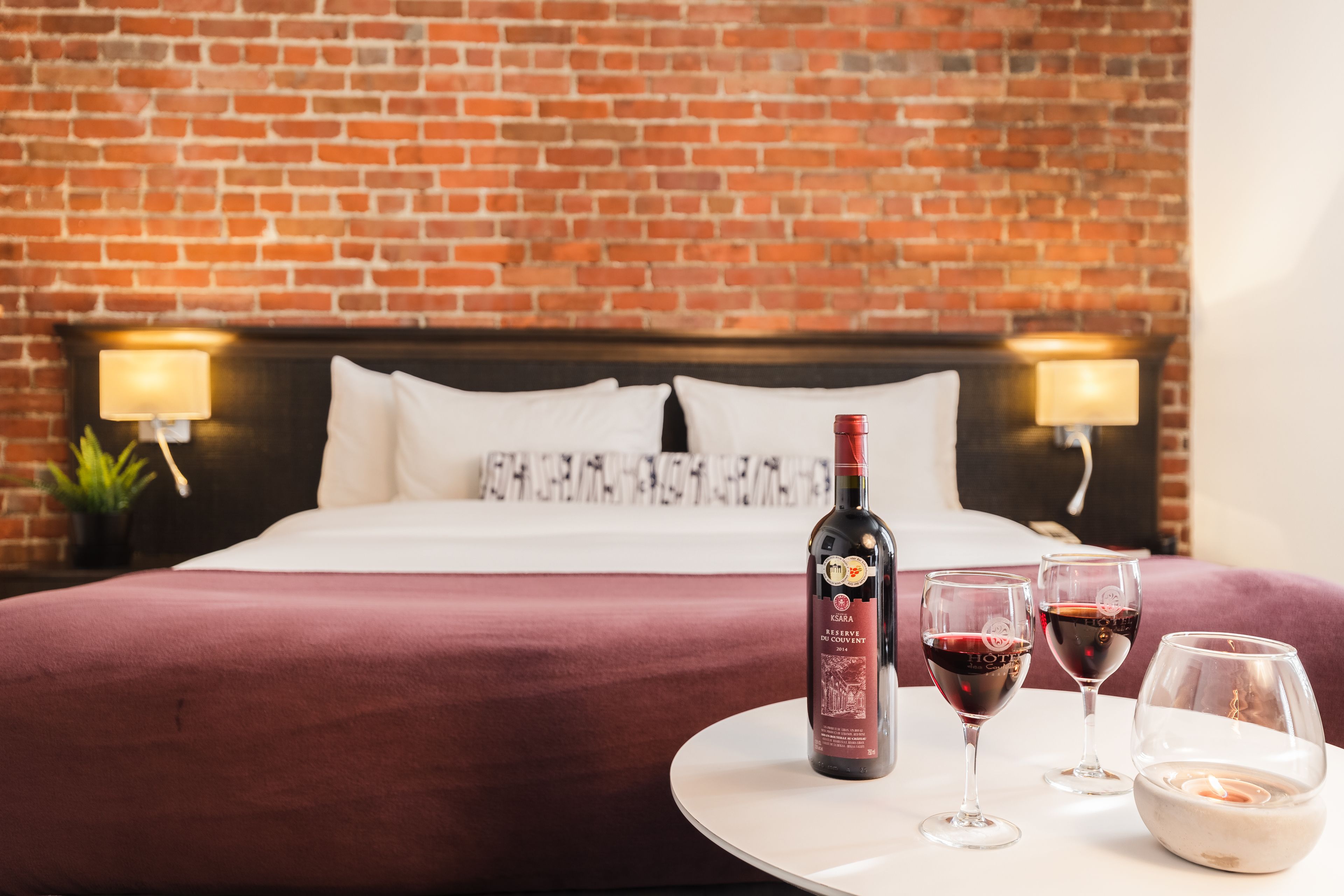 superior room, 1 king bed | premium bedding, down duvets, pillow-top beds, minibar