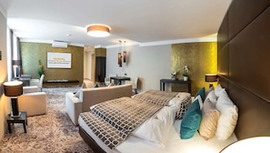 Suite, 1 King Bed | Hypo-allergenic bedding, pillowtop beds, minibar, in-room safe - Drei Löwen Hotel (Munich)
