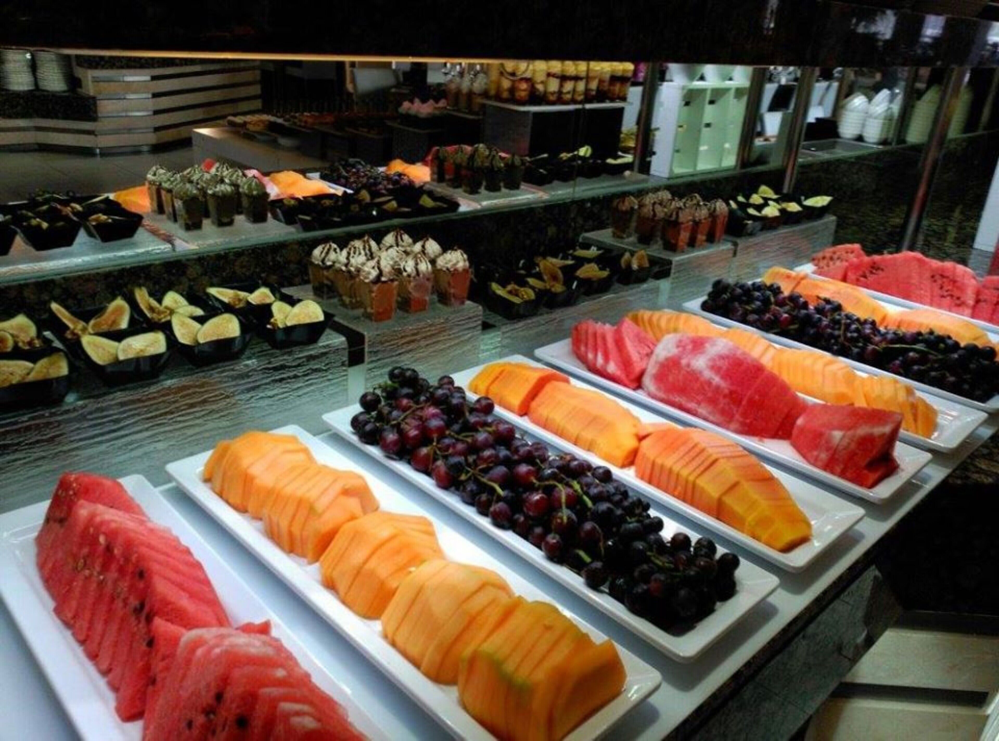 Se ofrece un desayuno bufé (11 EUR por persona)