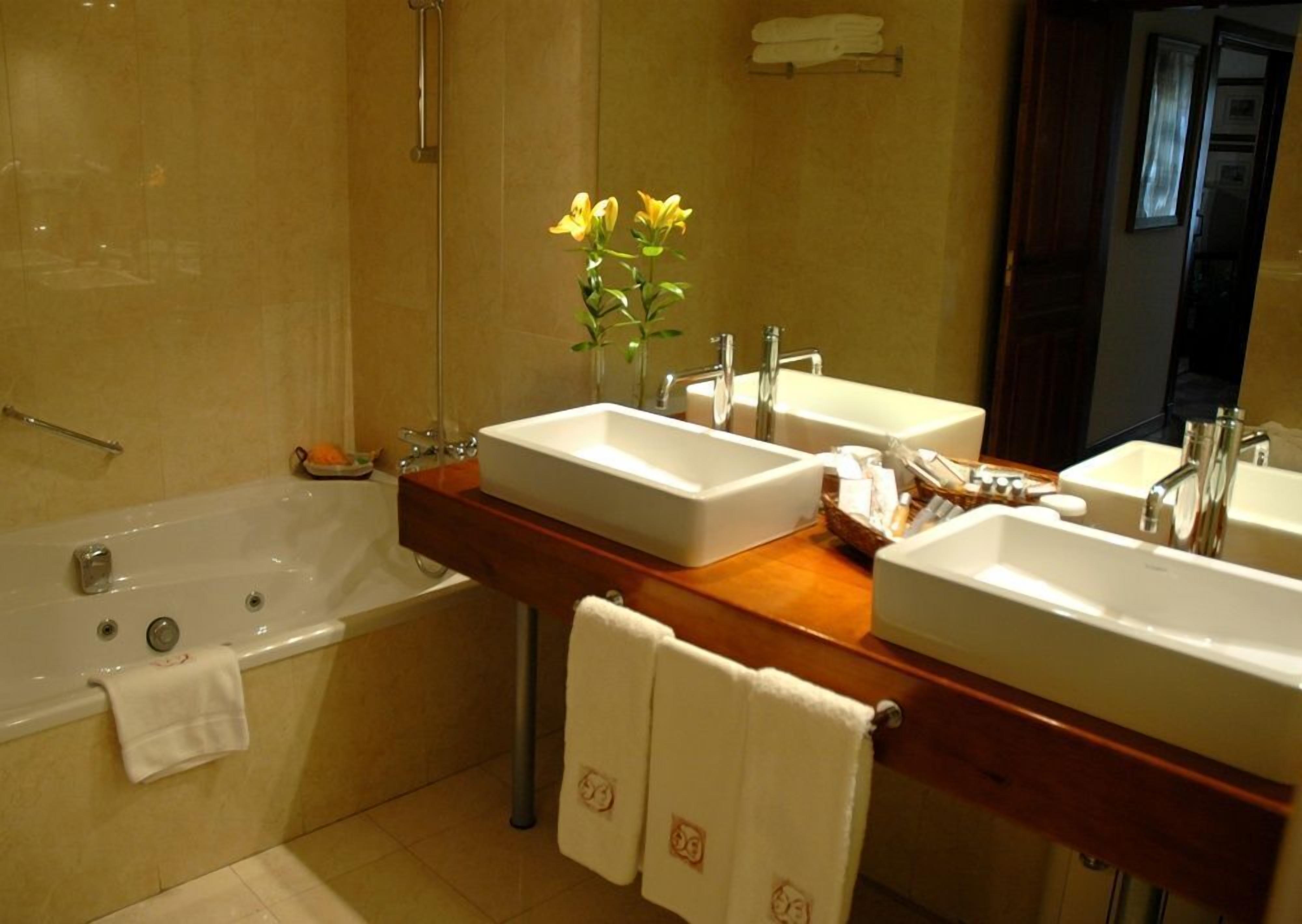 free toiletries, hair dryer, bidet, towels