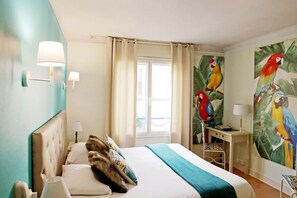 Habitación Premium doble | Escritorio, sistema de insonorización, wifi gratis y ropa de cama