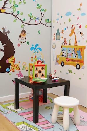 Área de juegos infantiles techada