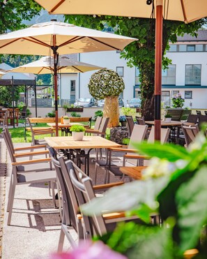 Der serveres morgenmad, frokost og aftensmad