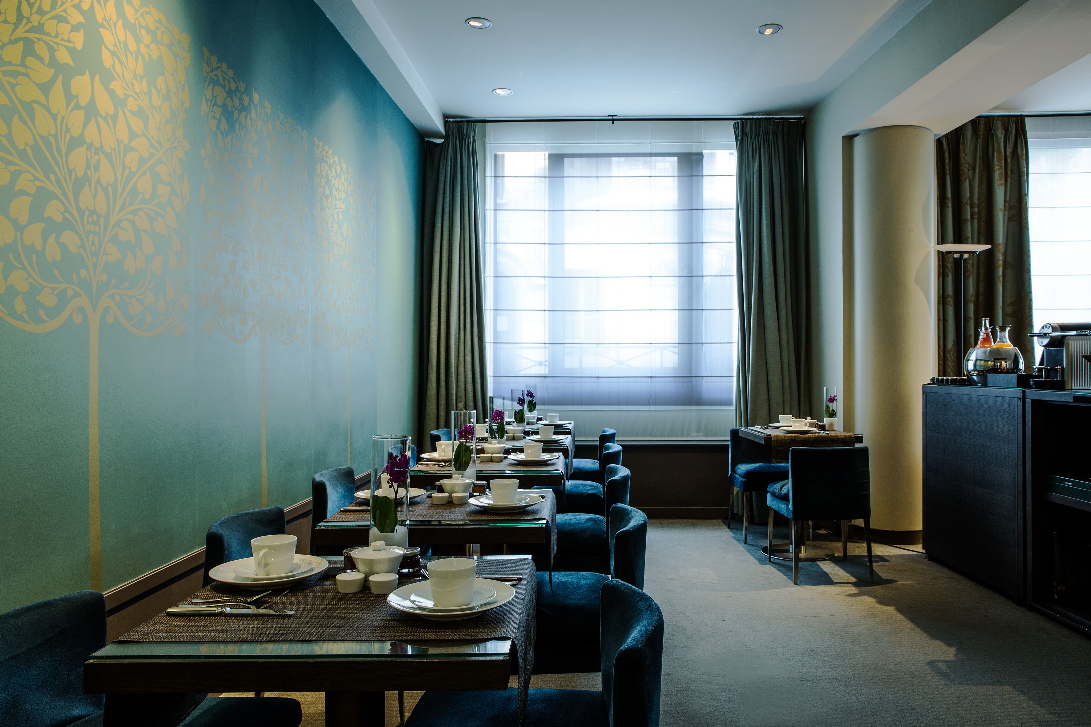 daily buffet breakfast (eur 22 per person)