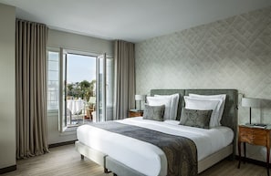 Panoramic Room, Terrace | Premium bedding, in-room safe, soundproofing, free WiFi