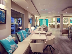 Bar (in der Unterkunft)