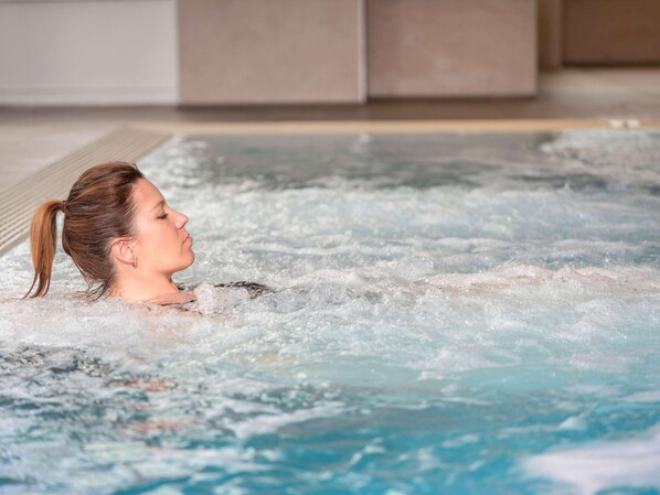 Indoor pool, seasonal outdoor pool