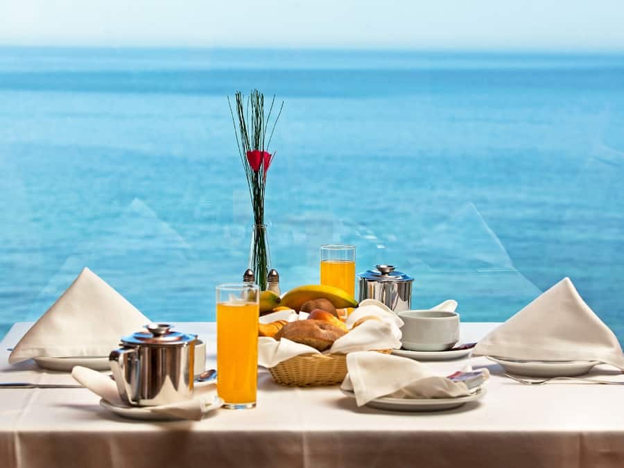 Free buffet breakfast