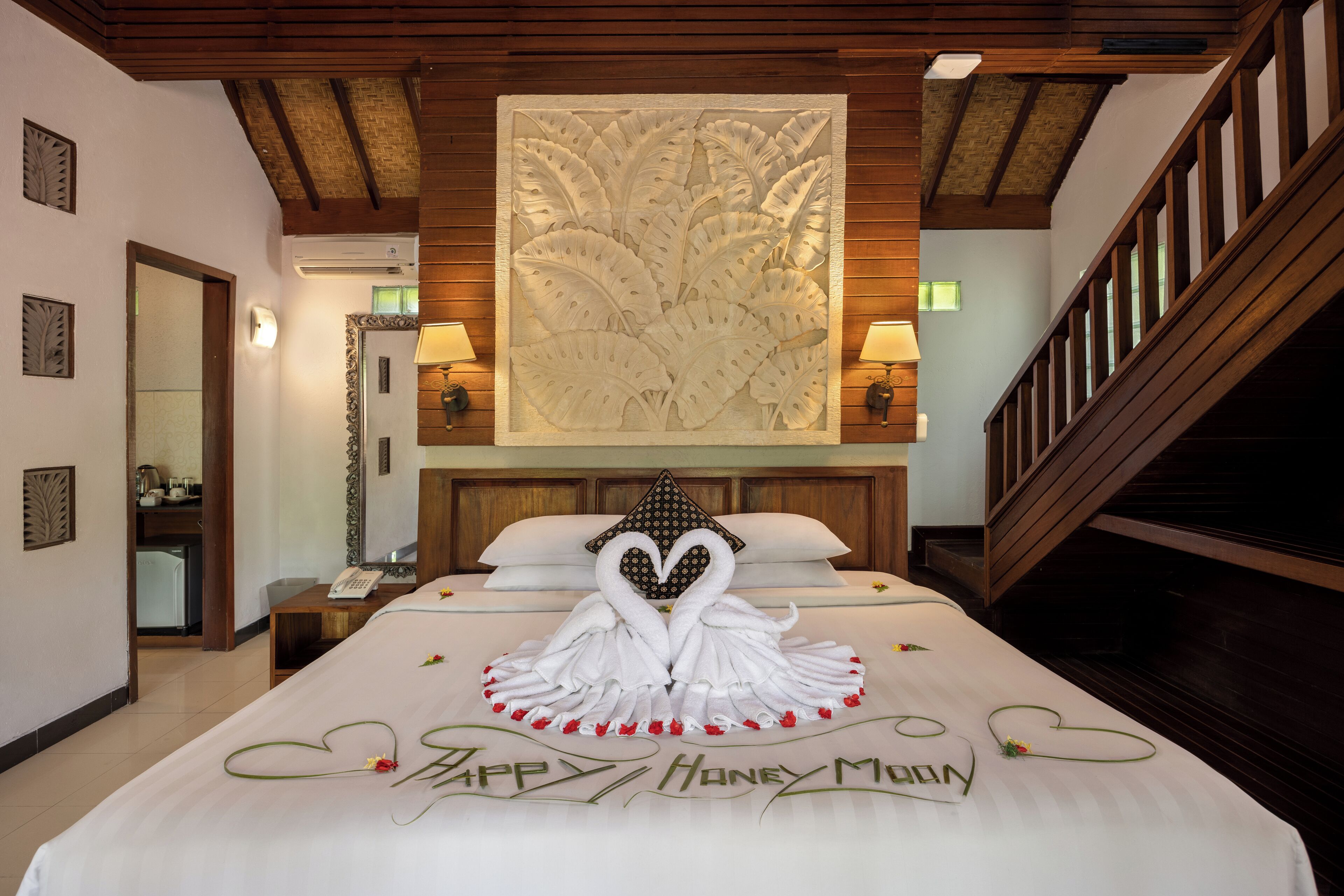 Suite Lune de Miel, 1 chambre | Minibar, coffres-forts dans les chambres, décoration personnalisée