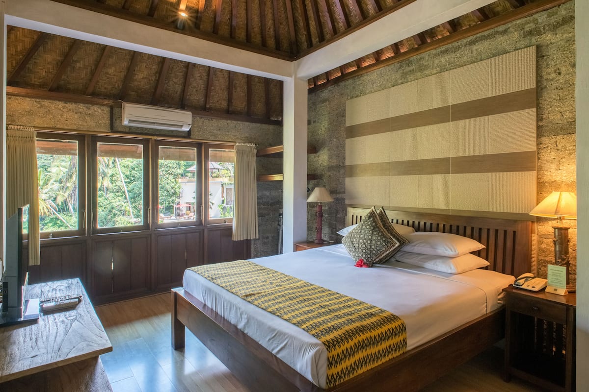 Family Suite with Balcony | Minibar, in-room safe, soundproofing, WiFi (free)