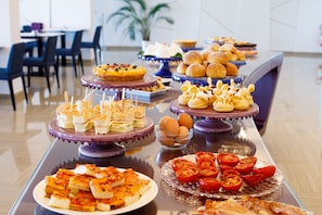 Petit déjeuner buffet compris tous les jours