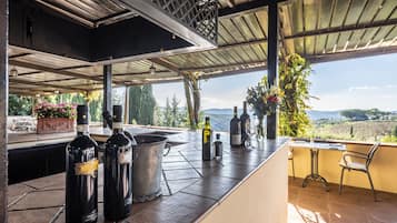 Breakfast, lunch, dinner served; pool views
