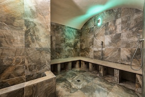 Turkish bath/hammam, body treatments, aromatherapy, hot stone massages