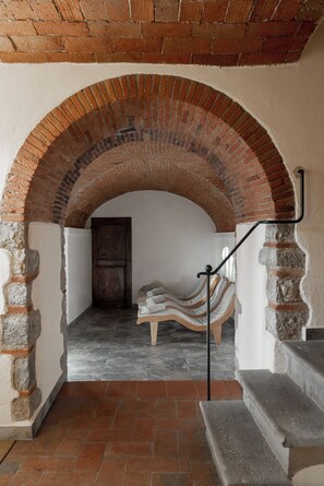 Sauna, hot tub, steam room, Turkish bath, body treatments, aromatherapy - Relais Vignale & Spa (Radda in Chianti)
