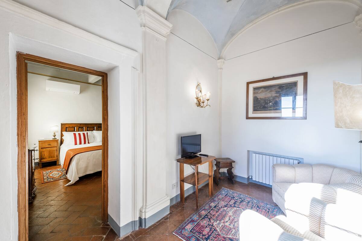 Manor House Junior Suite | Premium bedding, down comforters, minibar, in-room safe