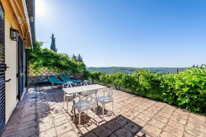 إطلالة على الوادي