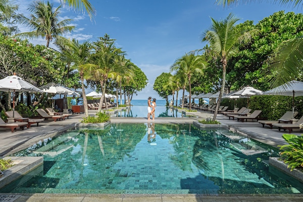 Outdoor pool, open 10:00 AM to 8:00 PM, pool umbrellas, sun loungers