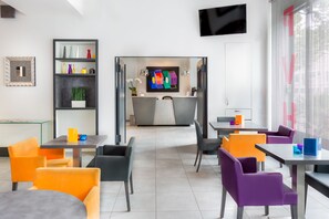 Lobby - Porte de Versailles Hotel (Paris)