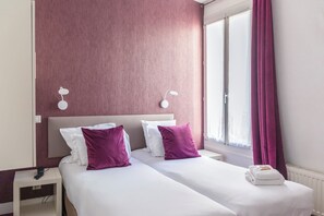 1 bedroom, hypo-allergenic bedding, minibar, in-room safe - Porte de Versailles Hotel (Paris)