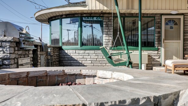 Terrace/patio - Drake Inn (Nashville)