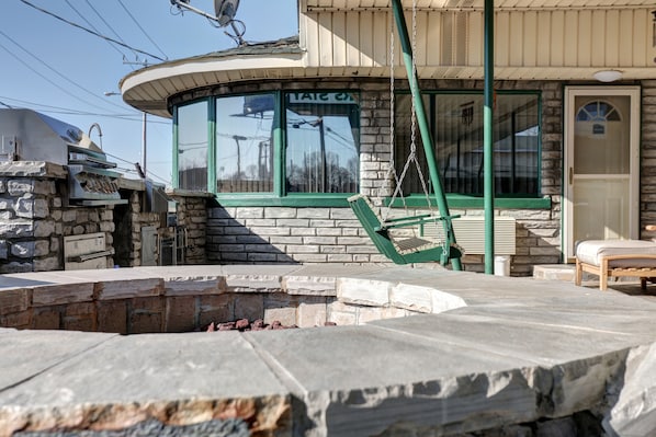 Terrace/patio - Drake Inn (Nashville)