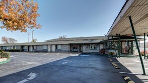 Parking - Drake Inn (Nashville)