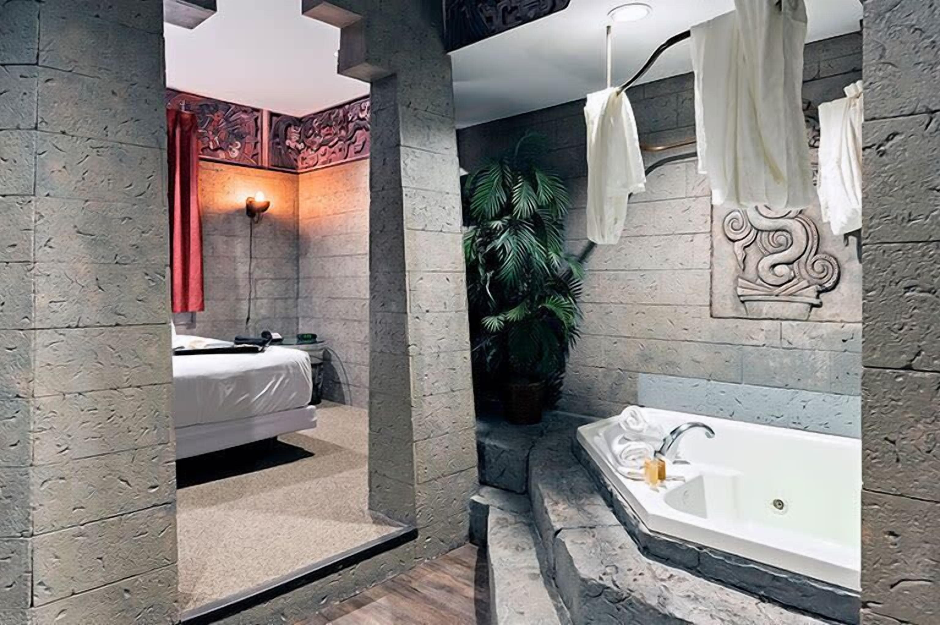 Chateau Avalon Hotel & Spa