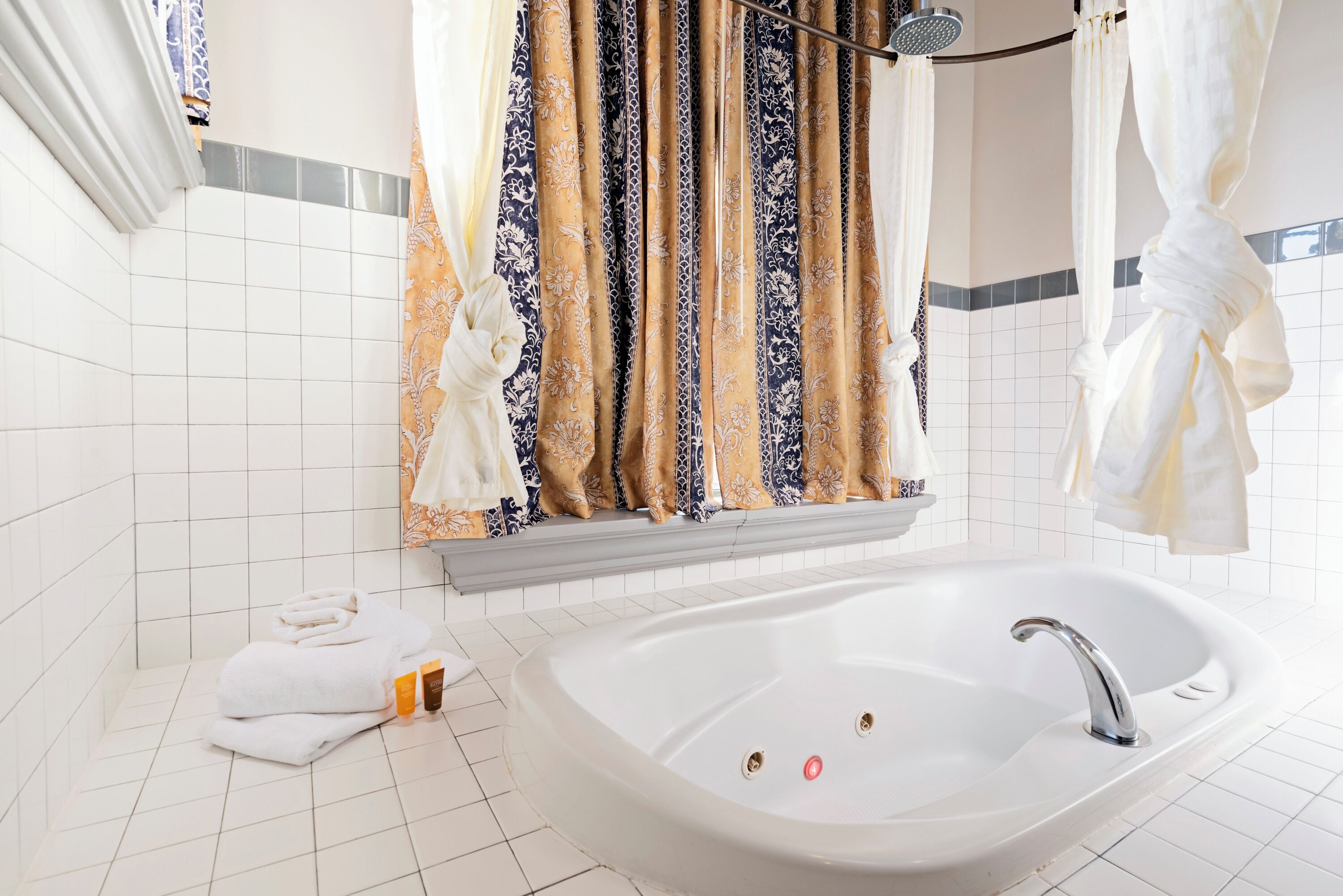 Photo - Chateau Avalon Hotel & Spa