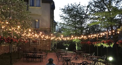 Chateau Avalon Hotel & Spa