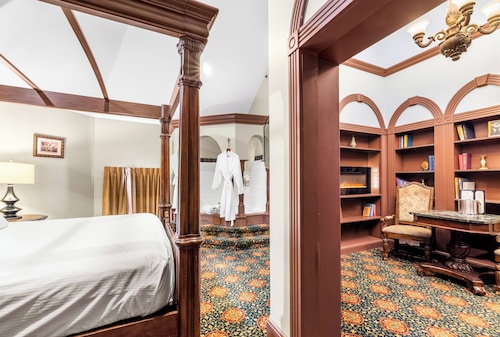 Chateau Avalon Hotel & Spa