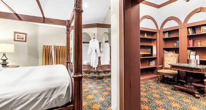 Chateau Avalon Hotel & Spa
