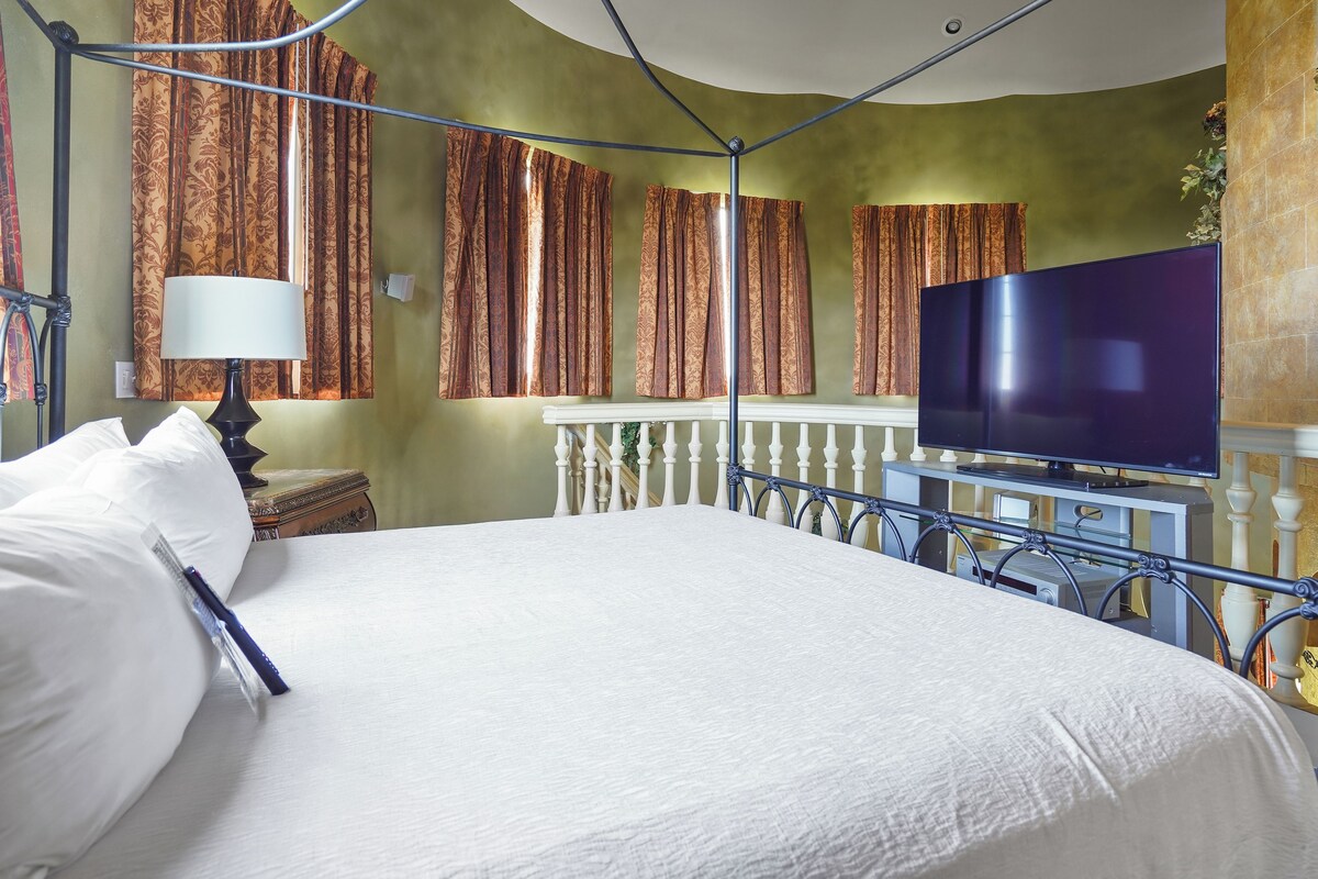 Monte Cristo | Premium bedding, iron/ironing board (on request), WiFi (free)