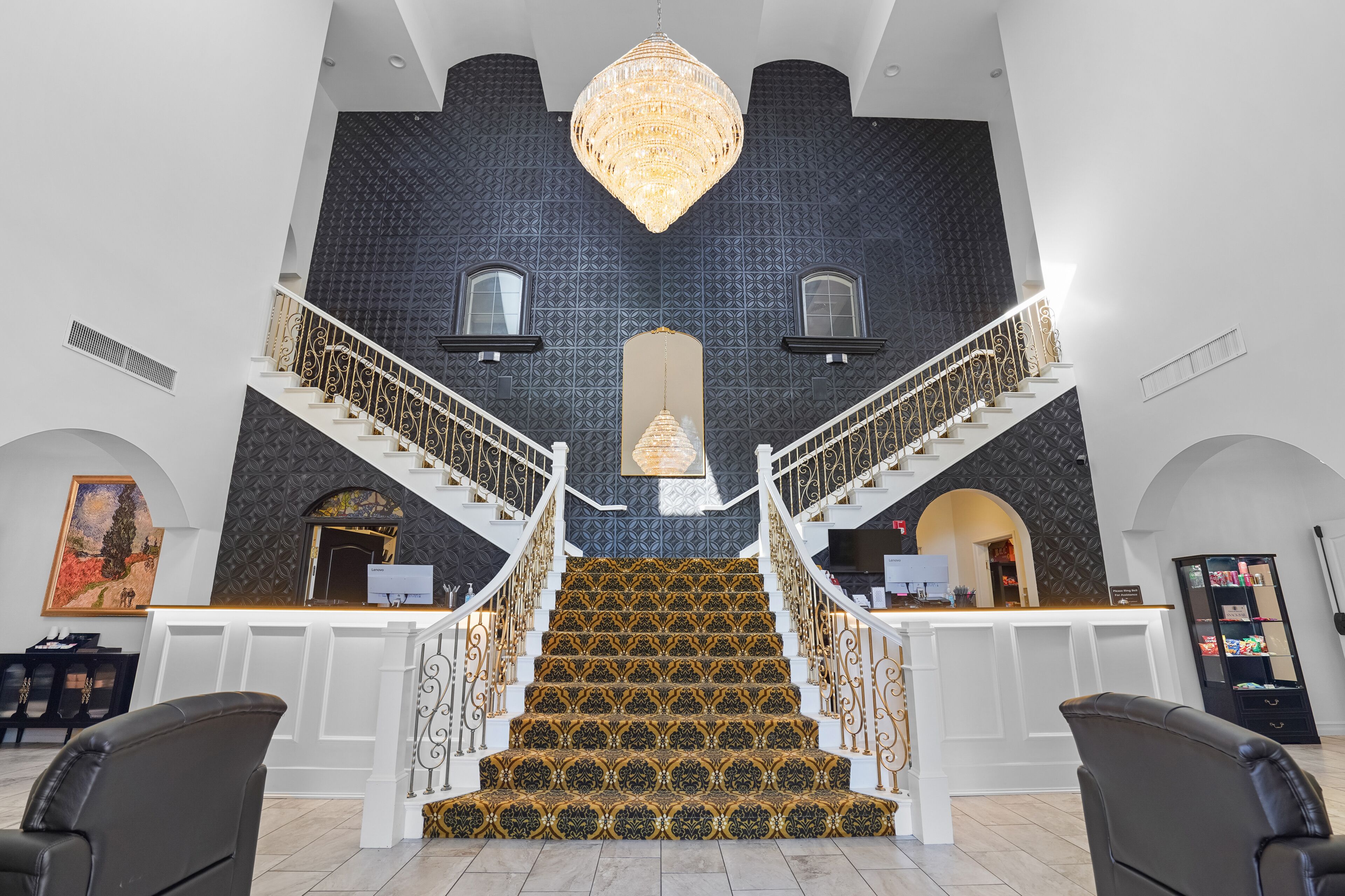 Photo - Chateau Avalon Hotel & Spa