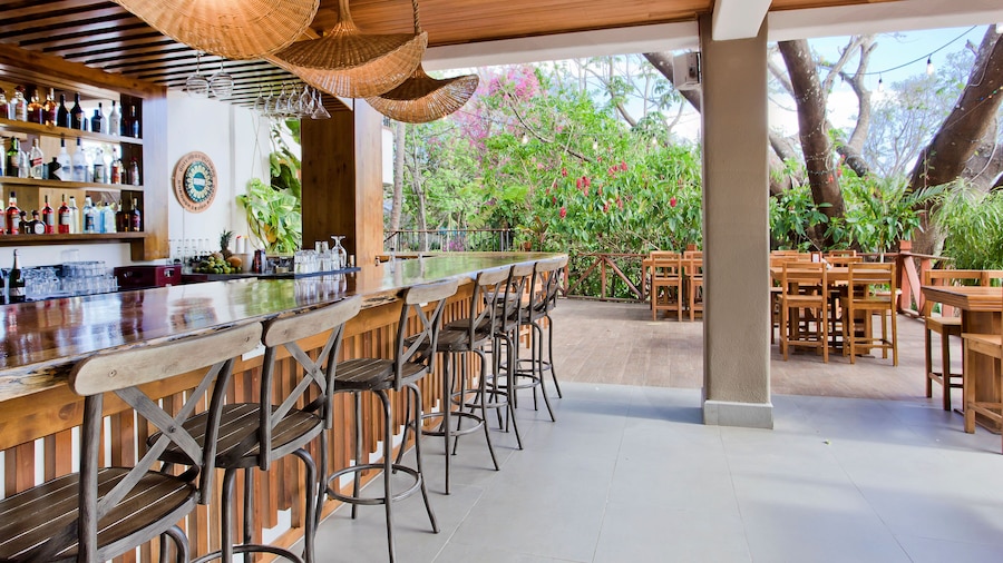 Hotel Hacienda Guachipelin