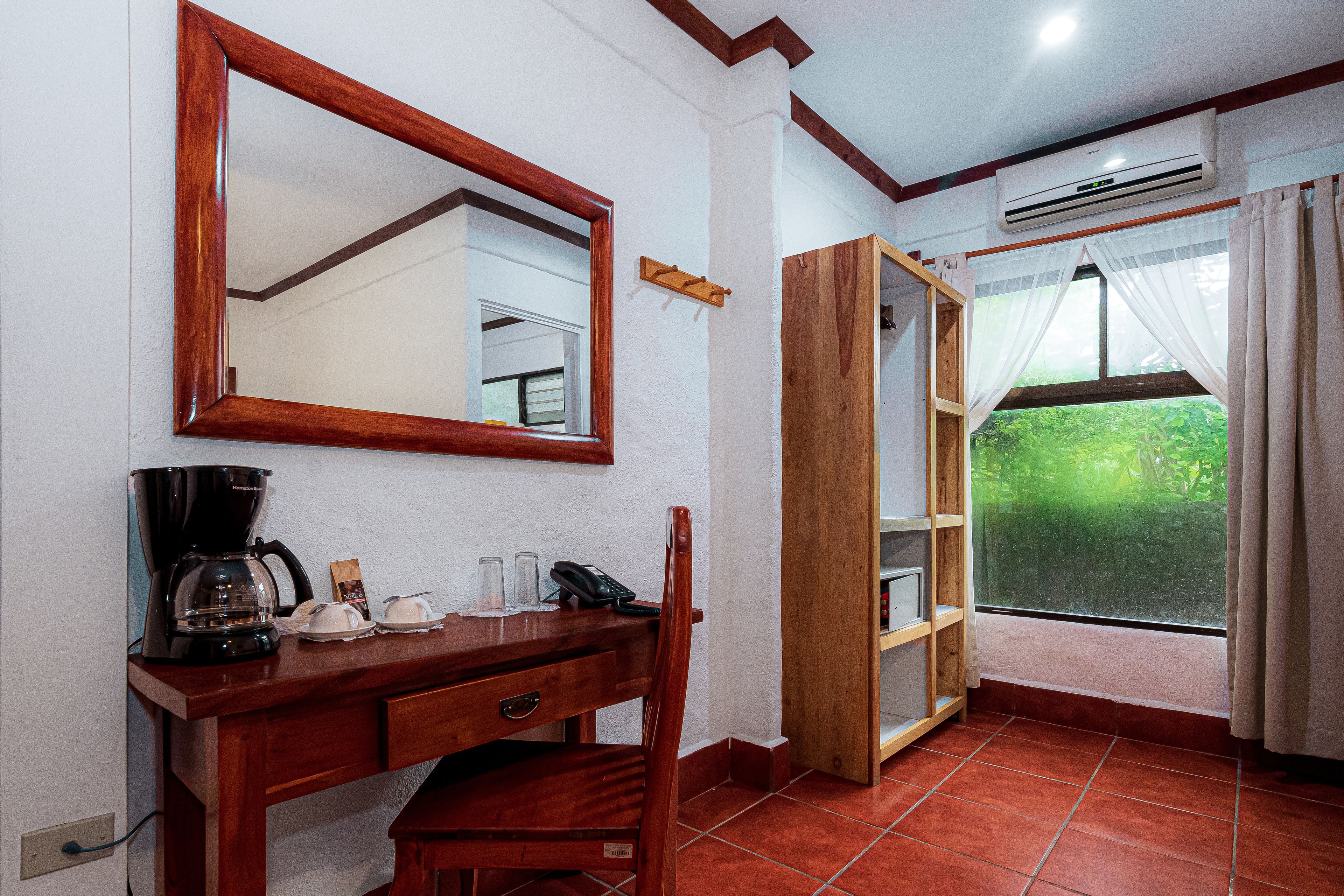 standard room | 1 bedroom, hypo-allergenic bedding, in-room safe, individually decorated