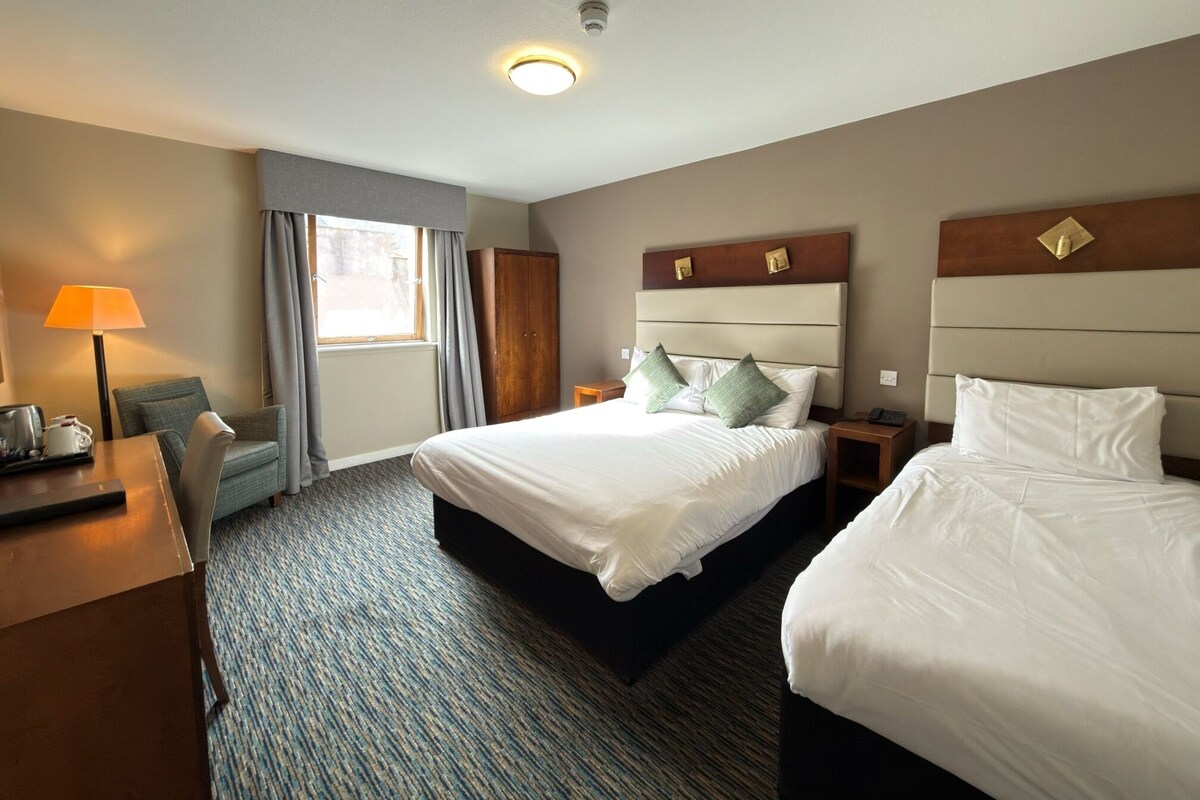 Family Room | Free WiFi, bed sheets