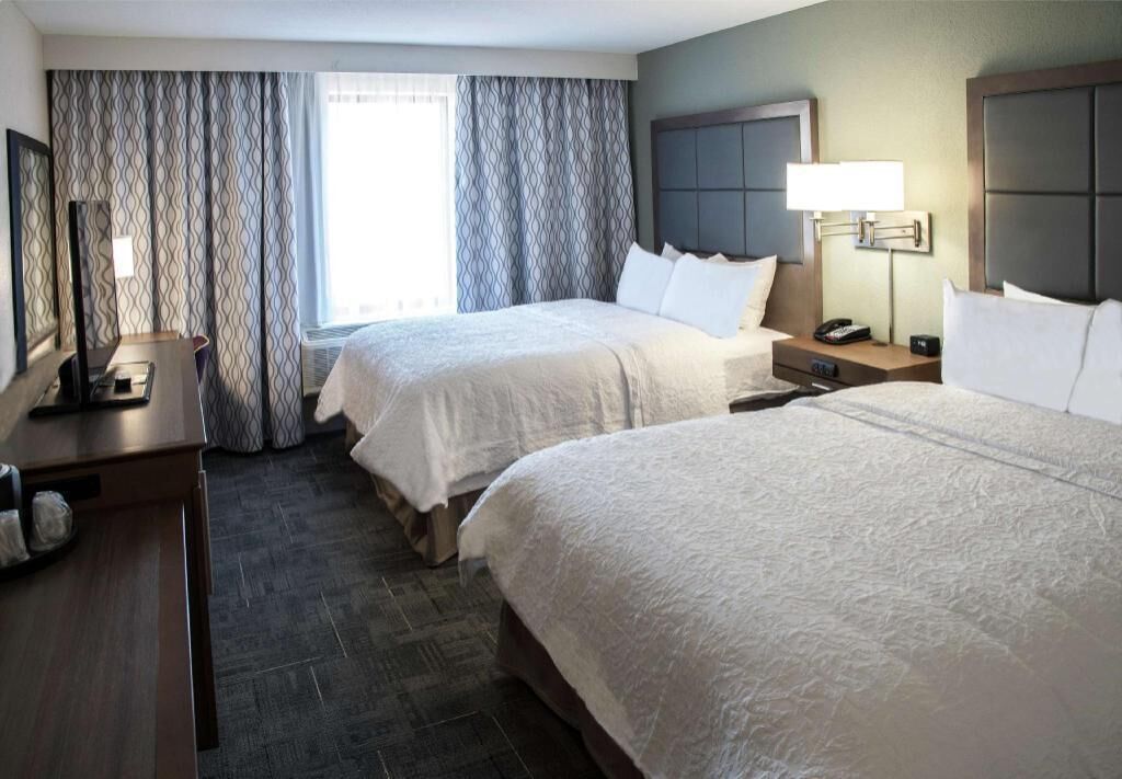 Coffre-fort pour ordinateur portable, literie fournie