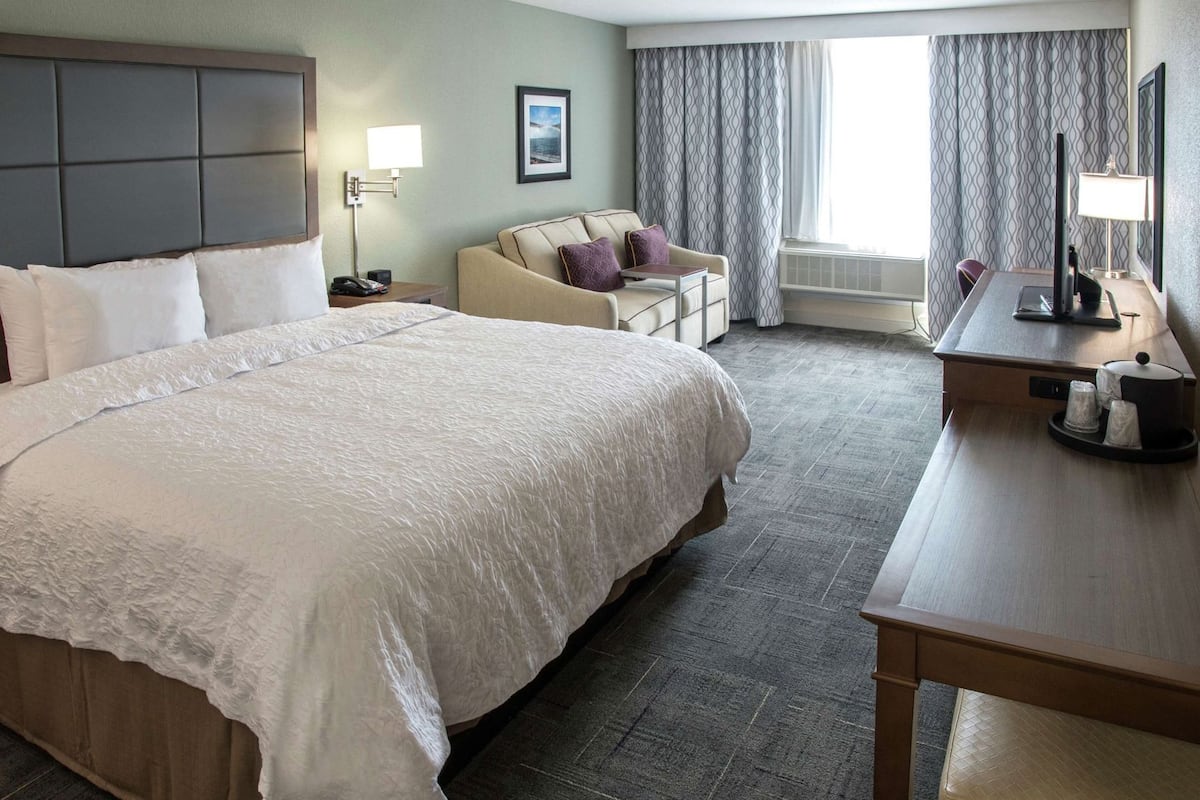 Coffre-fort pour ordinateur portable, literie fournie