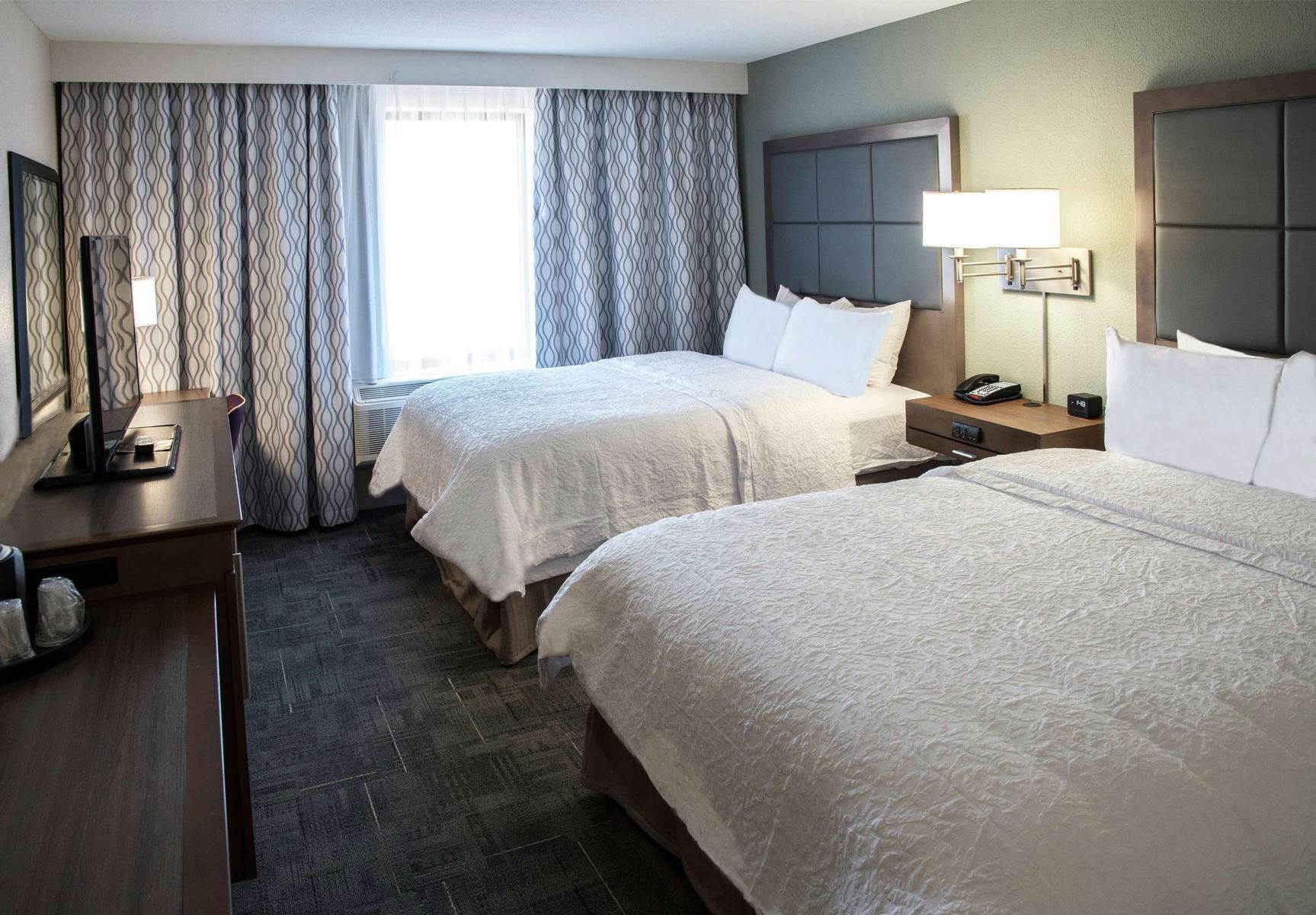 Coffre-fort pour ordinateur portable, literie fournie