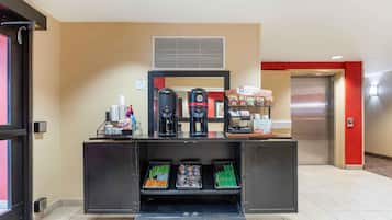 Café da manhã para viagem grátis todos os dias