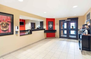 Lobby - Extended Stay America Suites Fairfield Napa Valley (Fairfield)