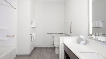 Bathtub, free toiletries, hair dryer, towels