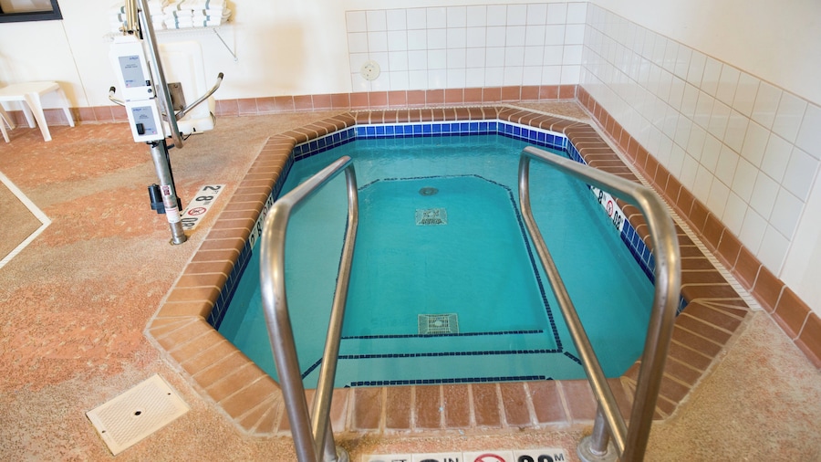 Holiday Inn Express Hotel & Suites Chanhassen by IHG